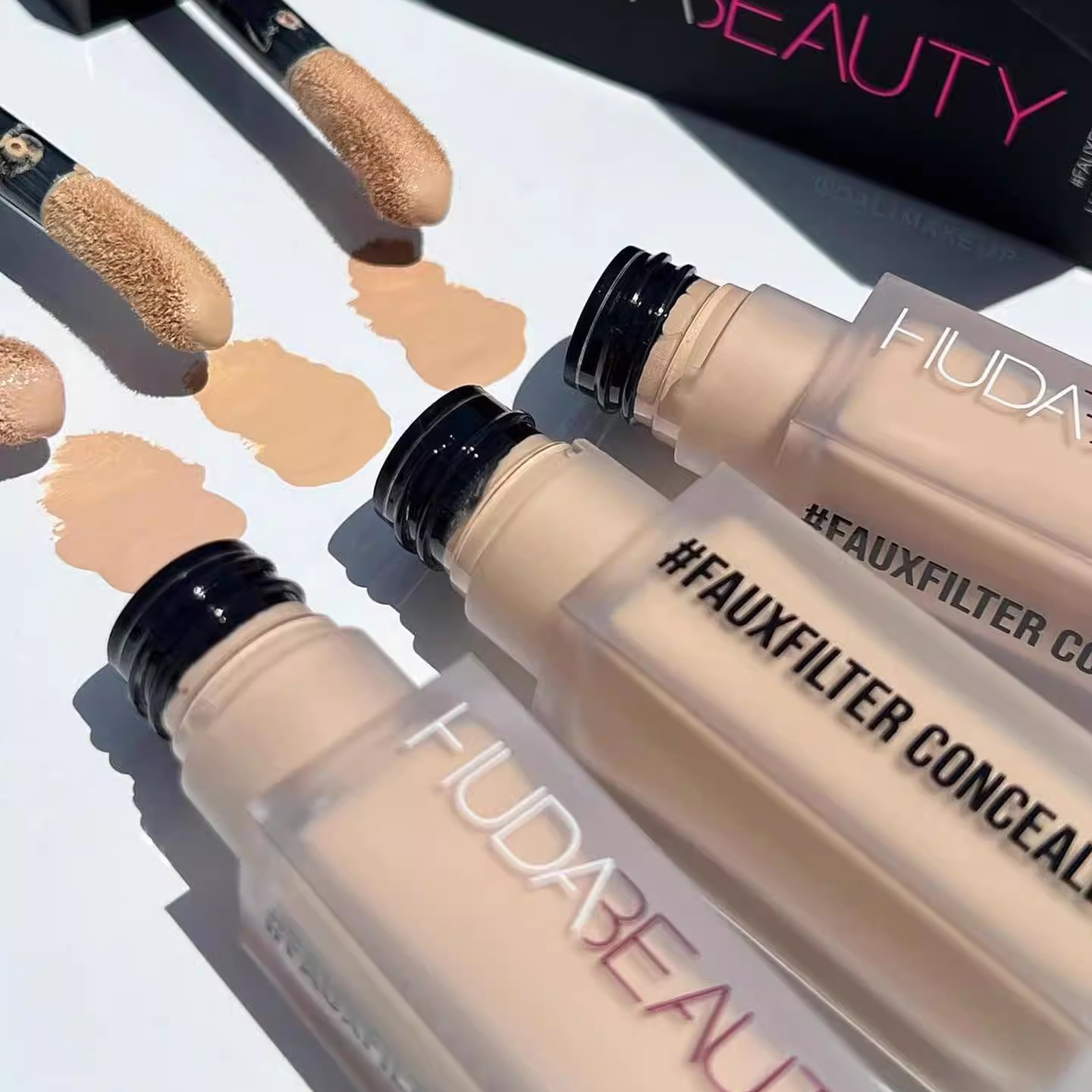 Huda Beauty Faux Filter Lumino - Huda Beauty Makeup Set ulasan dan harga