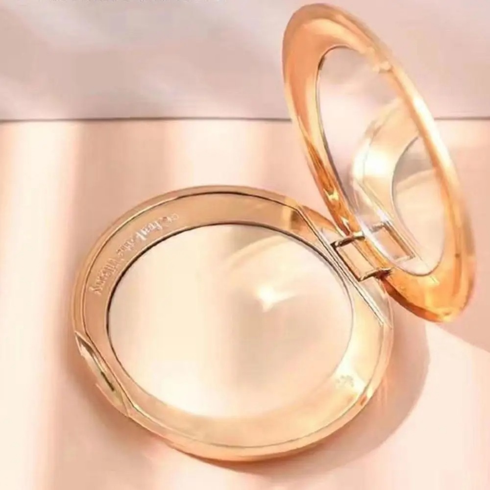 Charlotte Tilbury Portable Pow - Huda Beauty Makeup Set ulasan dan harga