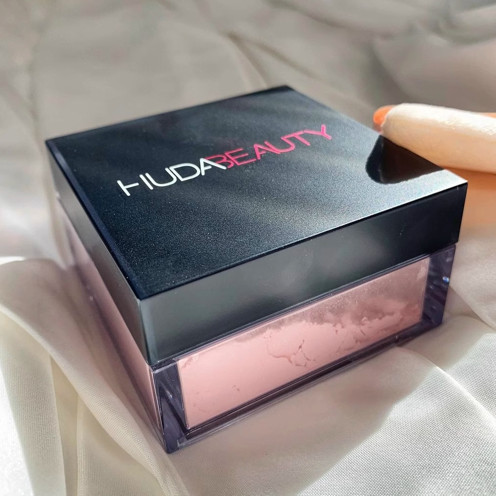 Huda Easy Bake Loose Setting P - Huda Beauty Makeup Set ulasan dan harga